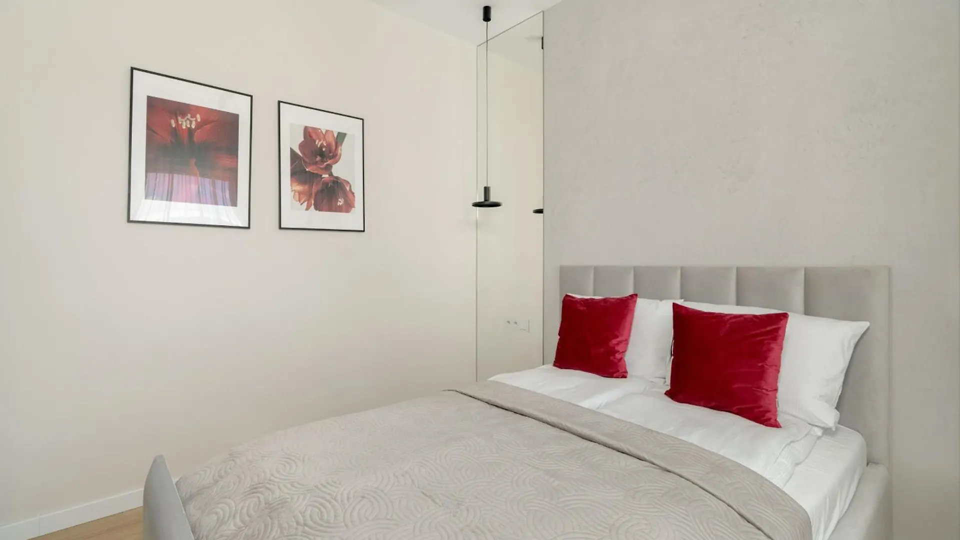 Apartament W Zielonej Okolicy Poznania Z Parkingiem By Noclegi Renters Poznaň